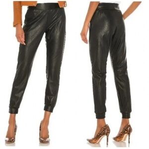 Commando Faux Leather Jogger in Black Size Small